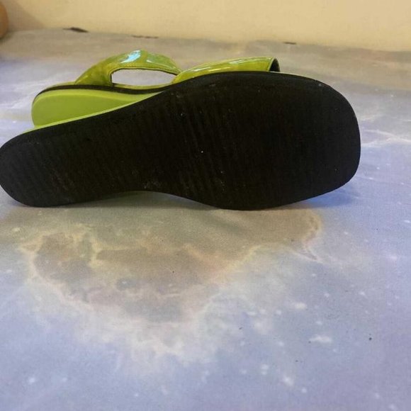 RETRO STYLE 60S LOOK FUNKY WEST & VINE WEDGES - Picture 4 of 4